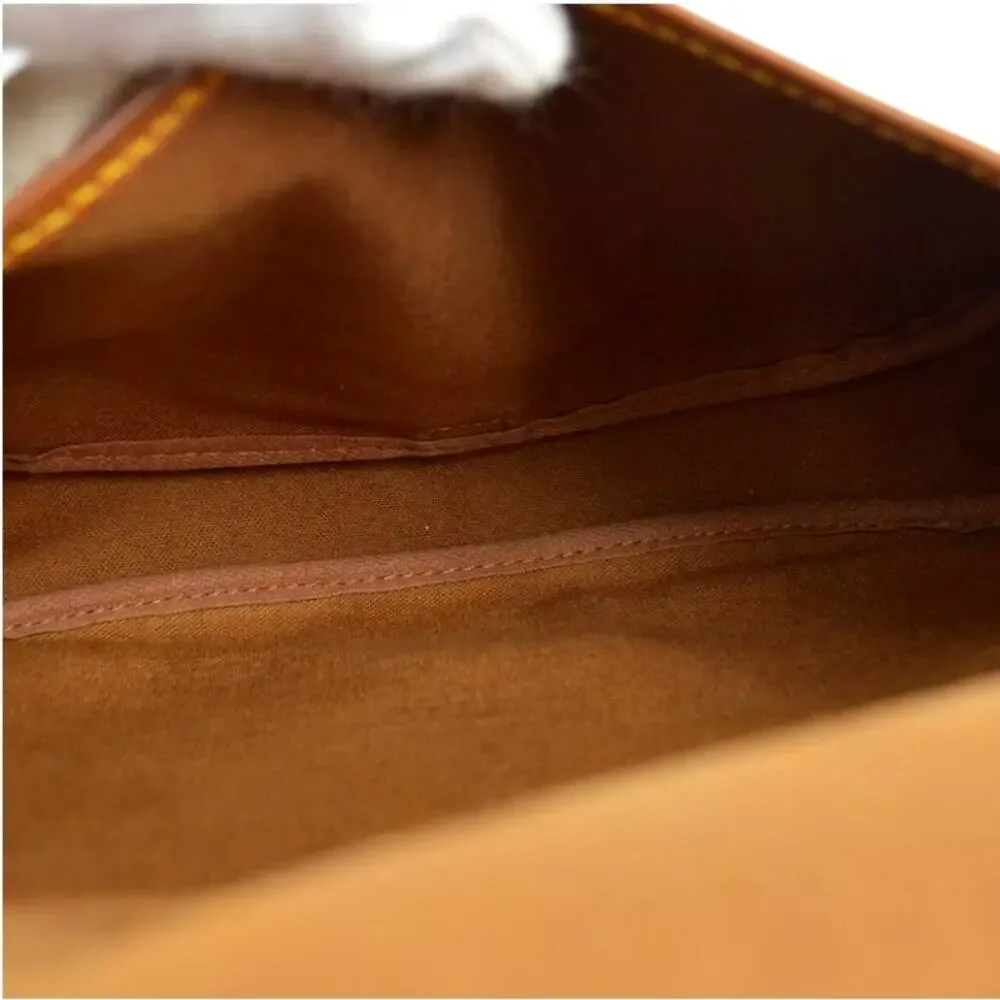 ⭐🔥AUTHENTIC🔥⭐Louis Vuitton Monogram Saumur 30 Crossbody bag